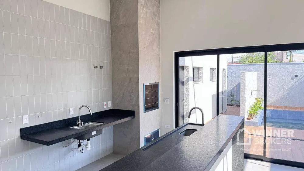 Casa, 3 quartos, 204 m² - Foto 2