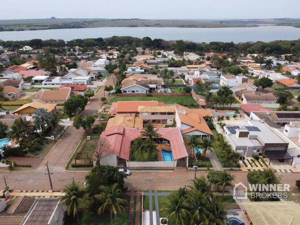 Casa de Condomínio à venda com 3 quartos, 460m² - Foto 4