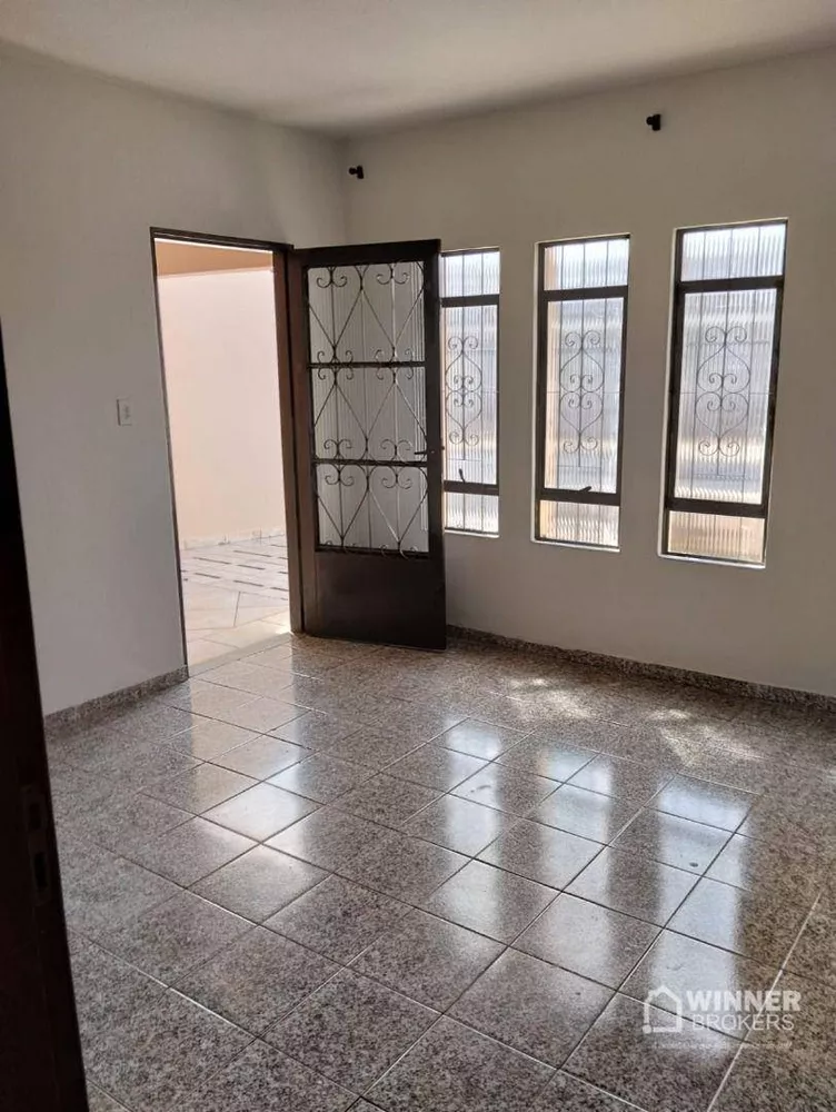 Casa para alugar com 3 quartos, 190m² - Foto 5