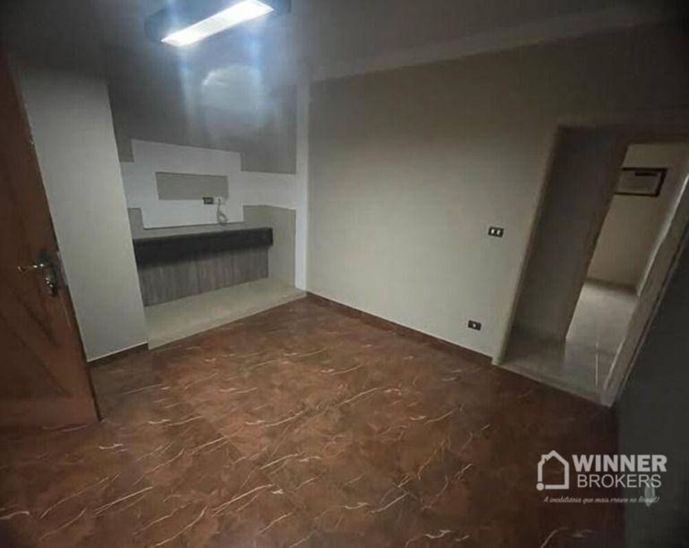 Casa à venda com 5 quartos, 220m² - Foto 6