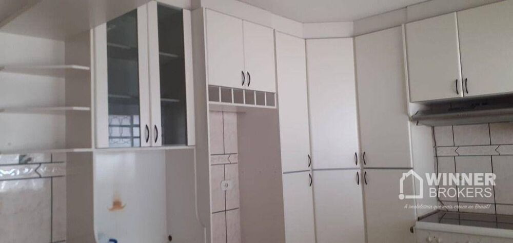 Casa à venda com 5 quartos, 220m² - Foto 7