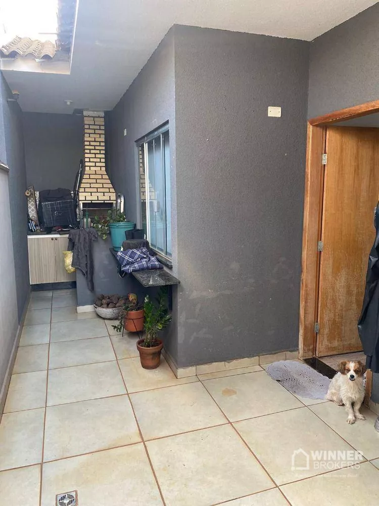 Casa à venda com 2 quartos, 68m² - Foto 4