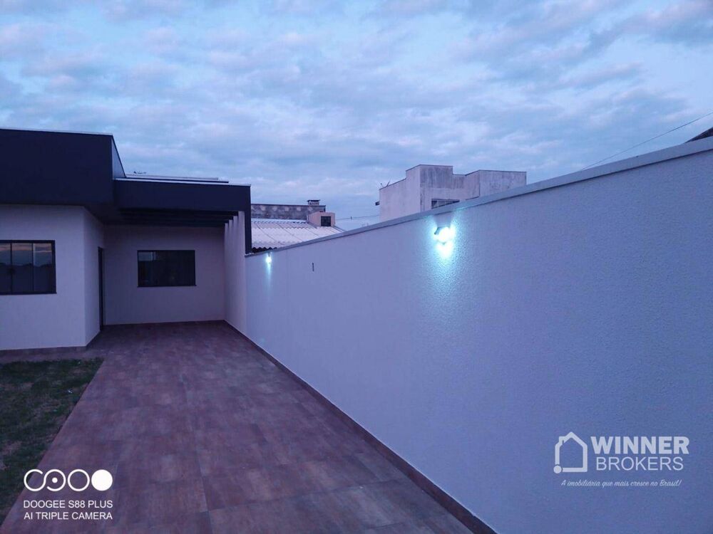 Casa à venda com 3 quartos, 53m² - Foto 2