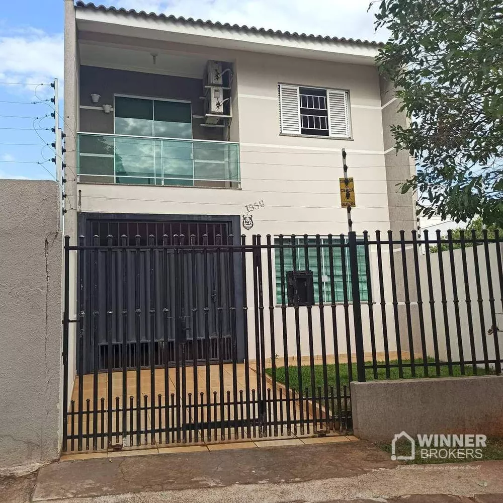 Sobrado à venda com 3 quartos, 141m² - Foto 1