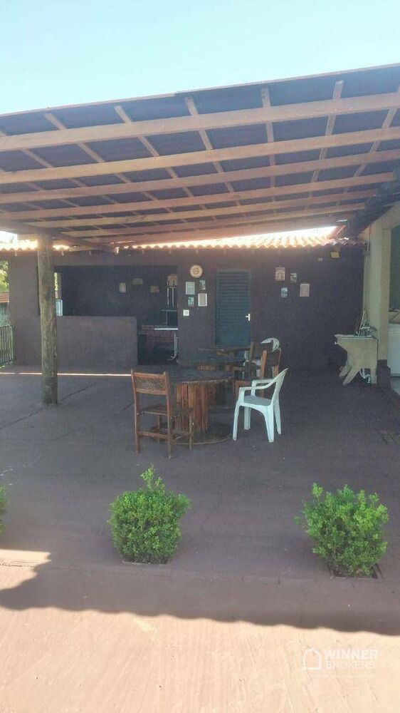 Chácara à venda com 2 quartos, 270m² - Foto 1