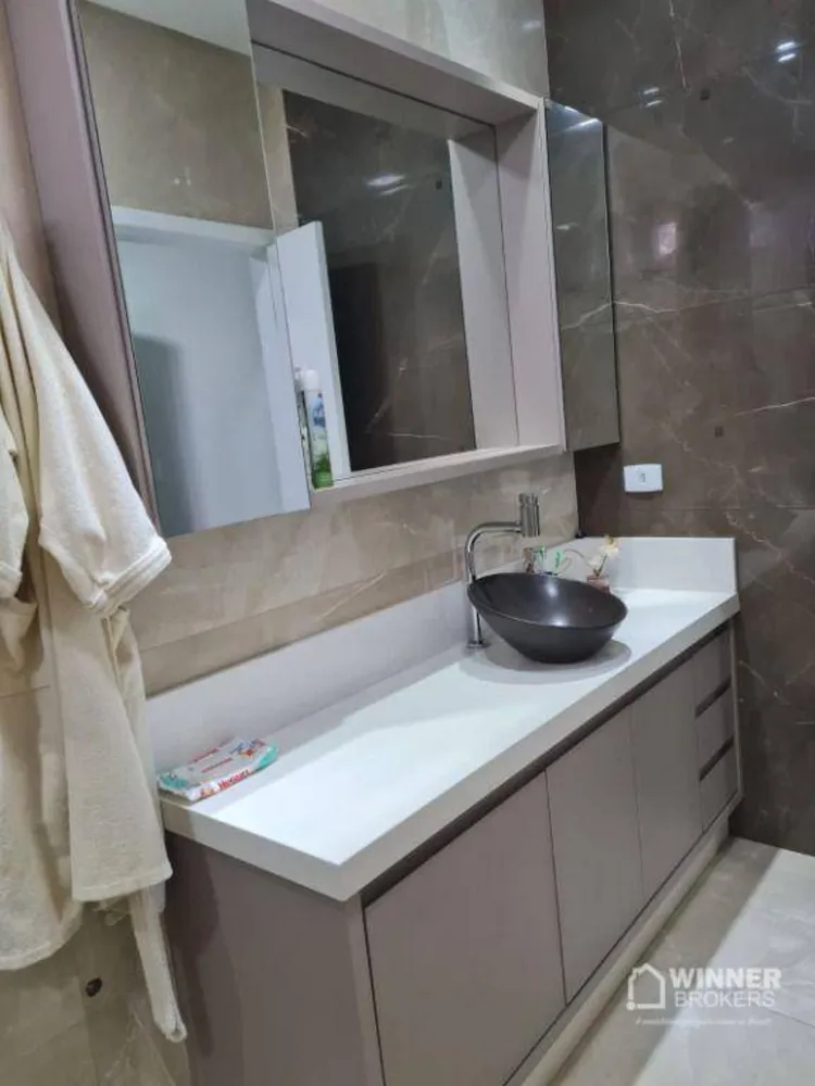 Sobrado, 3 quartos, 270 m² - Foto 2