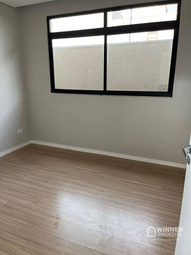 Casa à venda com 3 quartos, 150m² - Foto 4