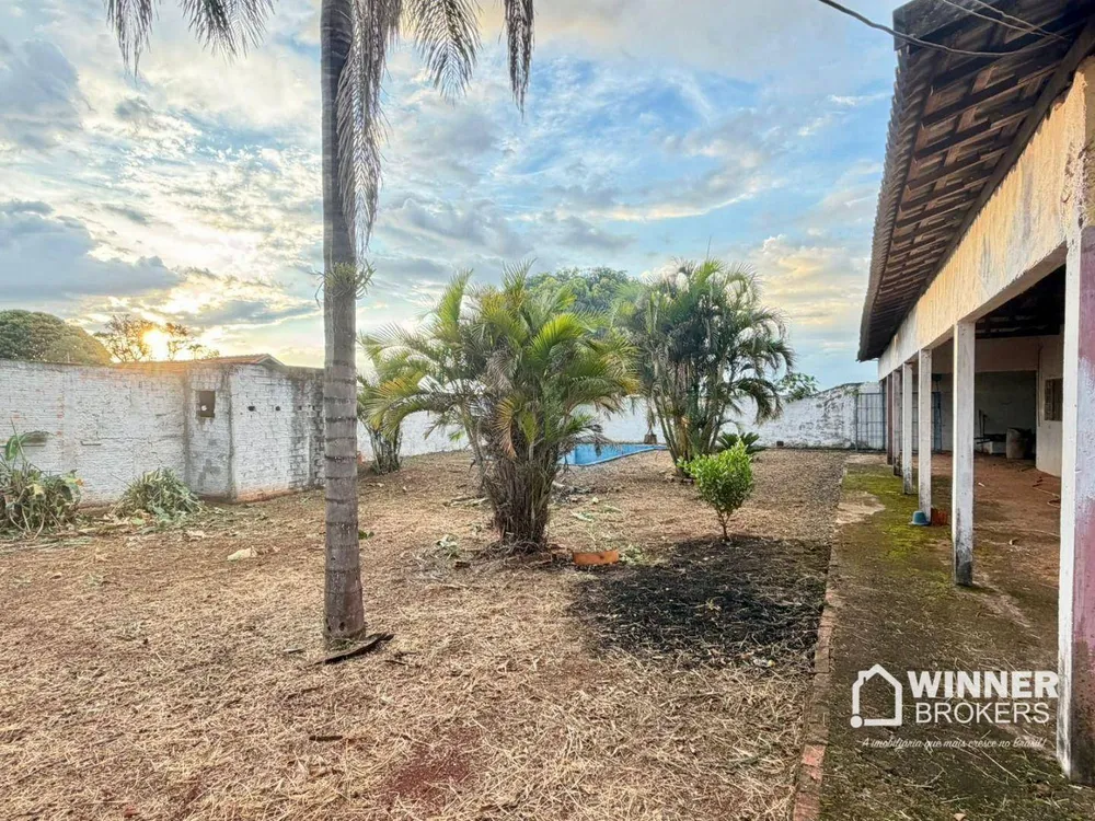 Chácara, 3 quartos, 750 m² - Foto 2