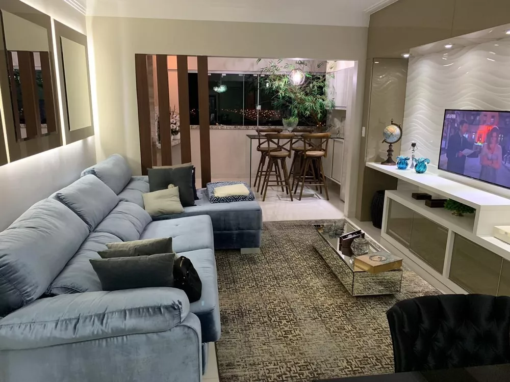 Apartamento à venda com 3 quartos, 210m² - Foto 3