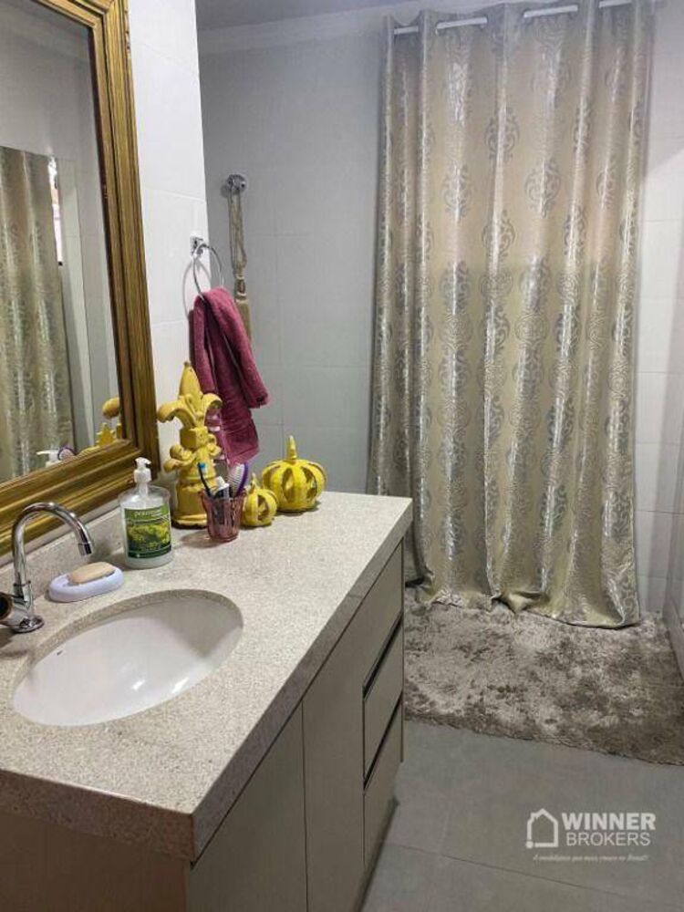 Casa à venda com 3 quartos, 206M2 - Foto 4