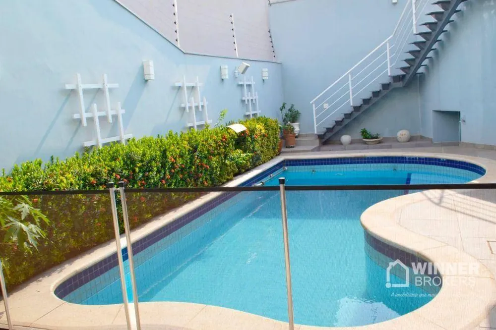 Sobrado, 3 quartos, 649 m² - Foto 2