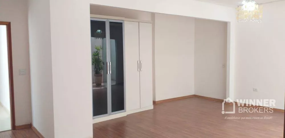 Sobrado à venda com 4 quartos, 400m² - Foto 3