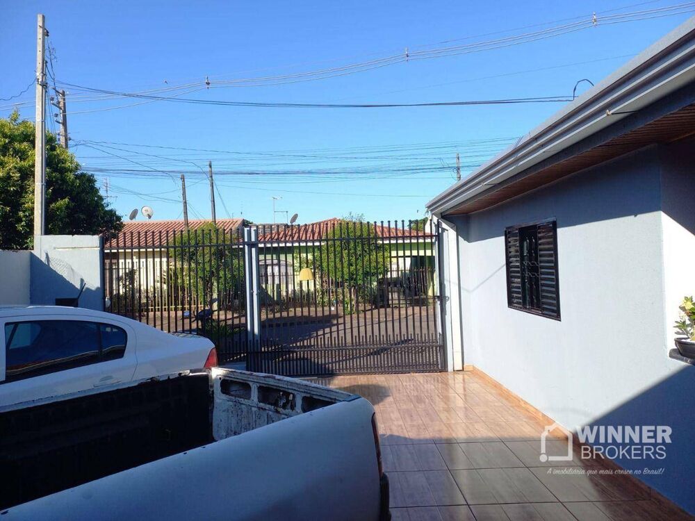 Casa à venda com 3 quartos, 75m² - Foto 3