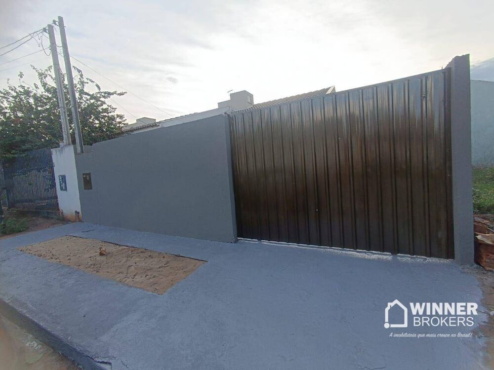 Casa à venda com 2 quartos, 45m² - Foto 1