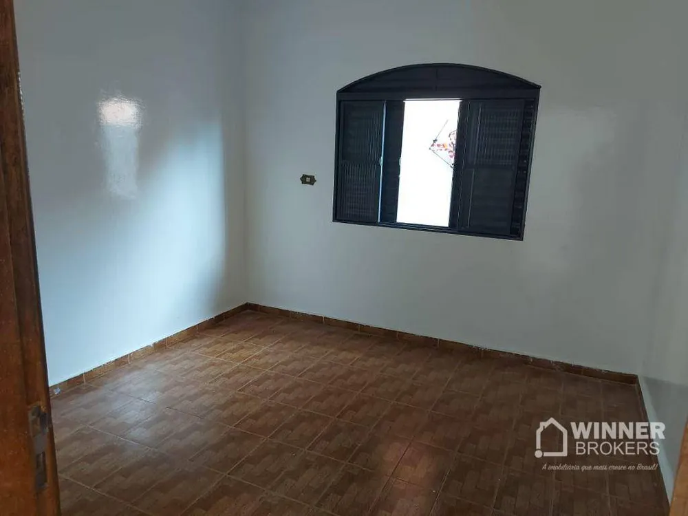 Casa, 4 quartos, 180 m² - Foto 1