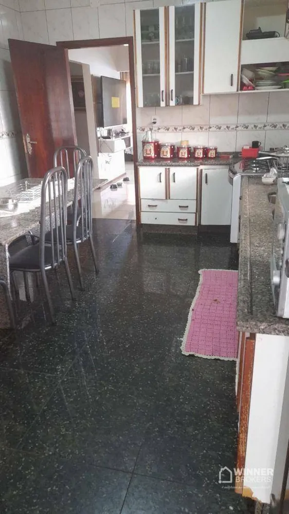 Casa, 3 quartos, 210 m² - Foto 6
