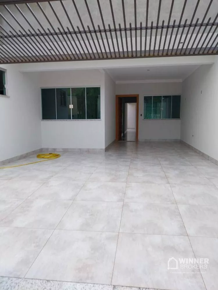 Casa à venda com 3 quartos, 105m² - Foto 2