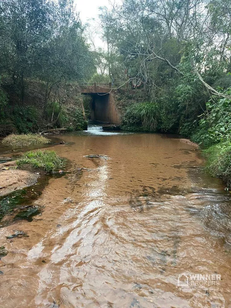 Chácara à venda com 3 quartos, 70m² - Foto 4