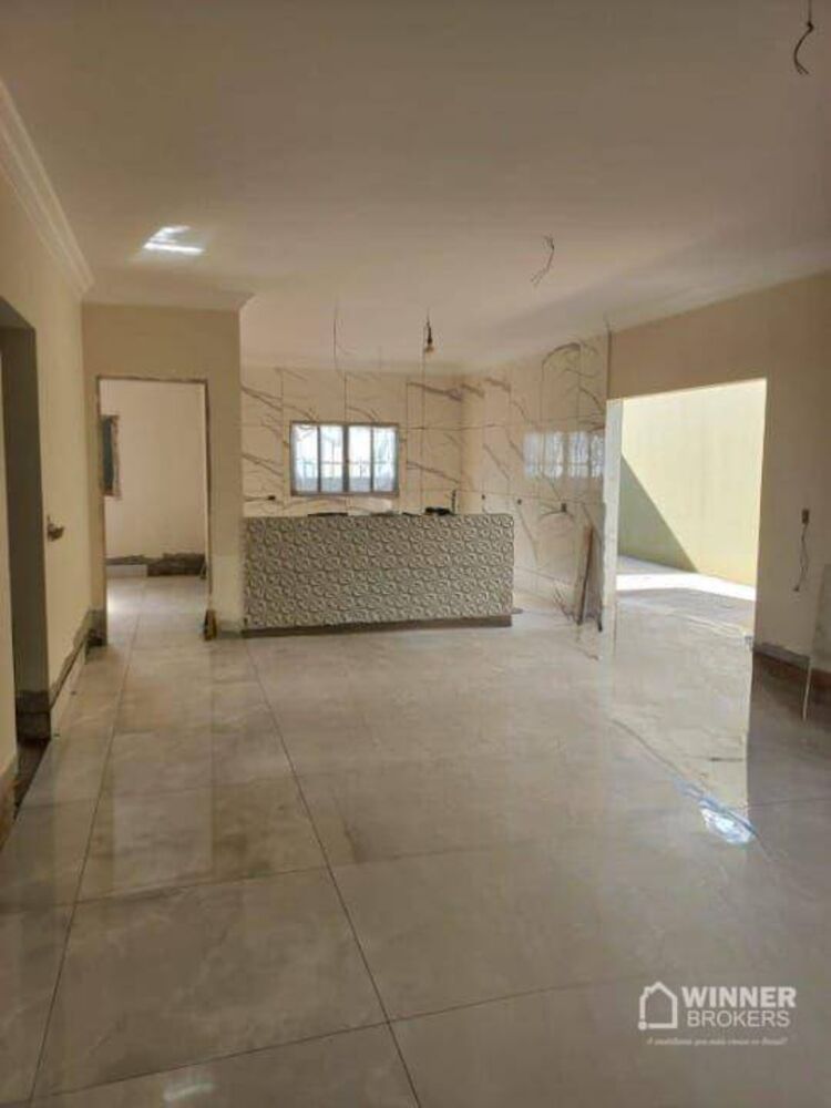 Casa à venda com 2 quartos, 180m² - Foto 3