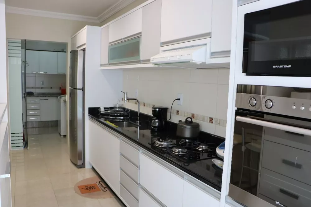 Apartamento à venda com 3 quartos, 117m² - Foto 11