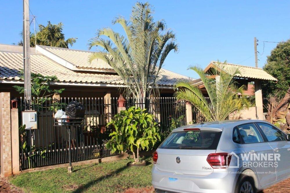 Chácara à venda com 5 quartos, 350m² - Foto 1