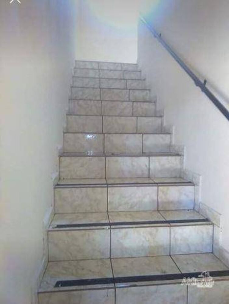 Sobrado à venda com 3 quartos, 243m² - Foto 2