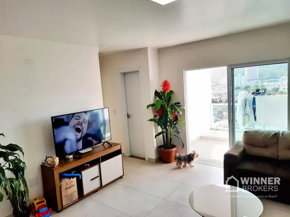 Apartamento à venda com 2 quartos, 70m² - Foto 4