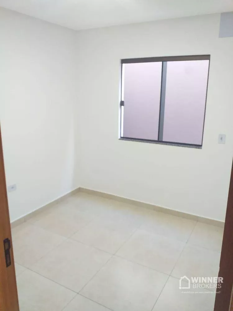 Casa à venda com 3 quartos, 98m² - Foto 4