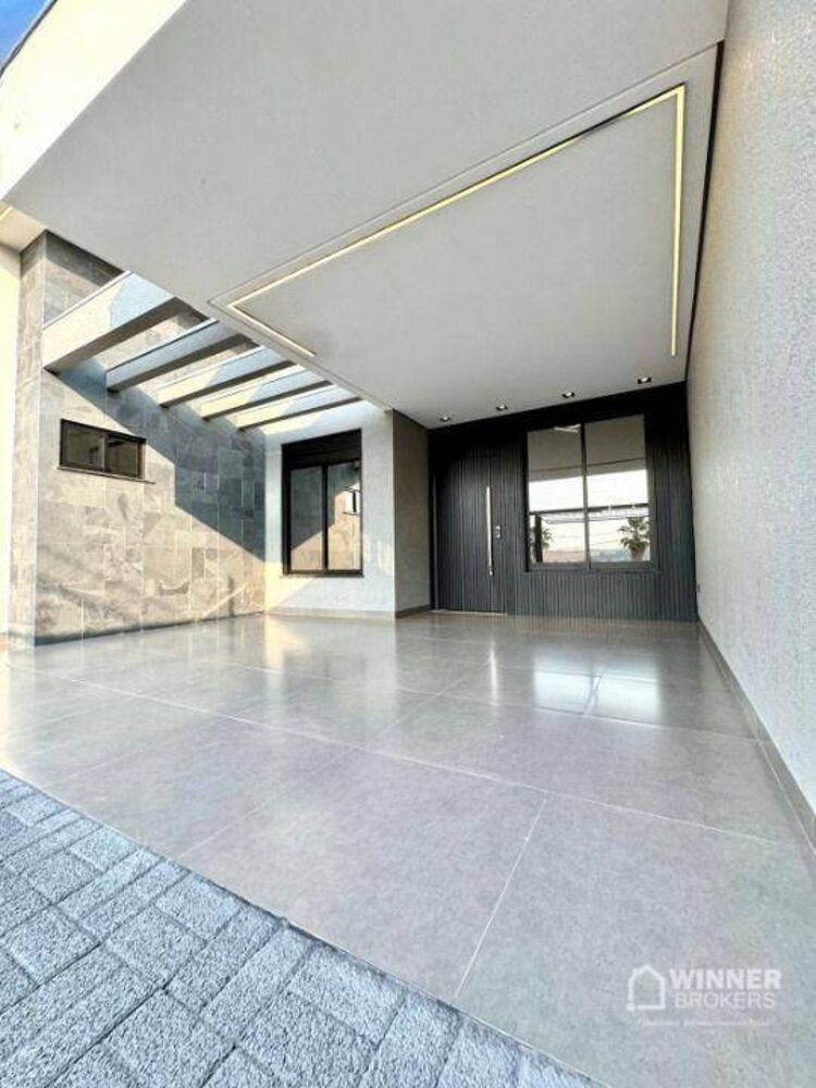 Casa à venda com 3 quartos, 119m² - Foto 1