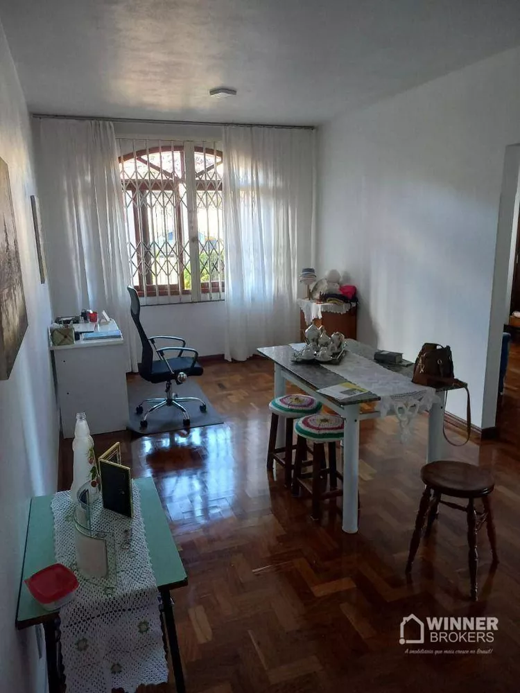 Casa à venda com 4 quartos, 250m² - Foto 4