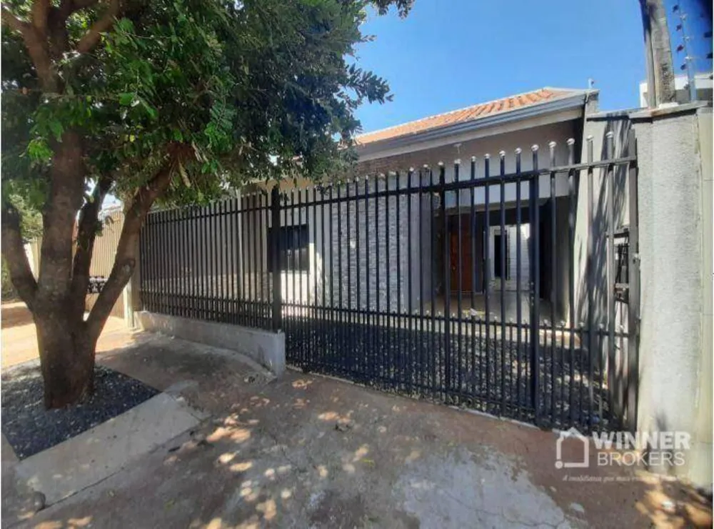 Casa, 5 quartos, 215 m² - Foto 1