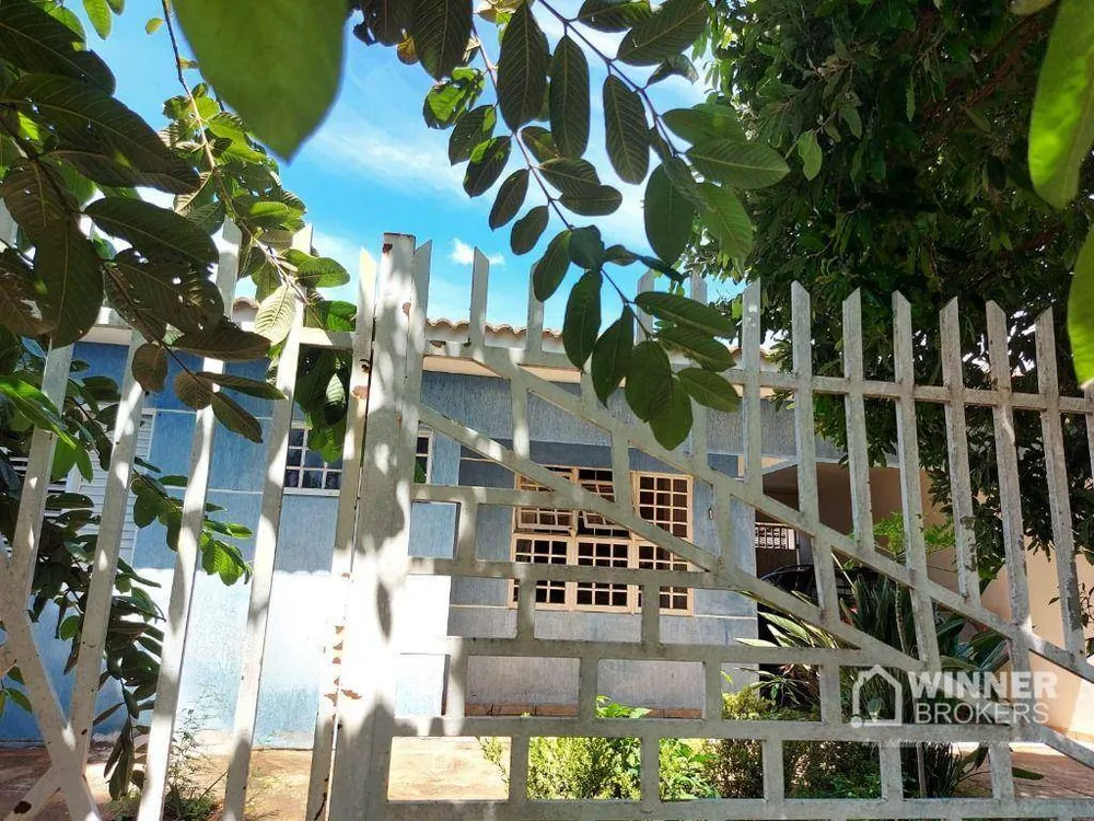 Casa, 3 quartos, 171 m² - Foto 2