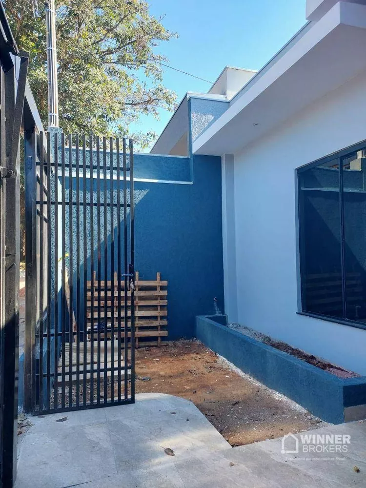 Casa à venda com 3 quartos, 115m² - Foto 2