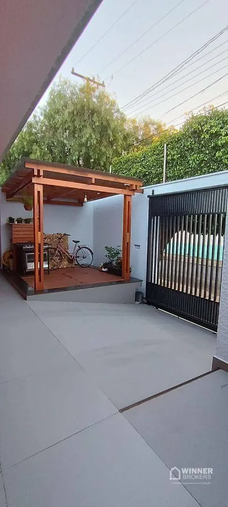 Casa, 4 quartos, 268 m² - Foto 2