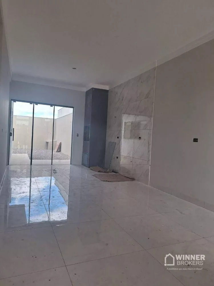 Casa à venda com 3 quartos, 80m² - Foto 4