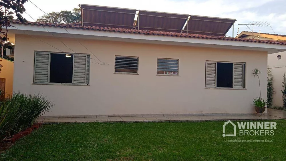 Casa à venda com 4 quartos, 275m² - Foto 10