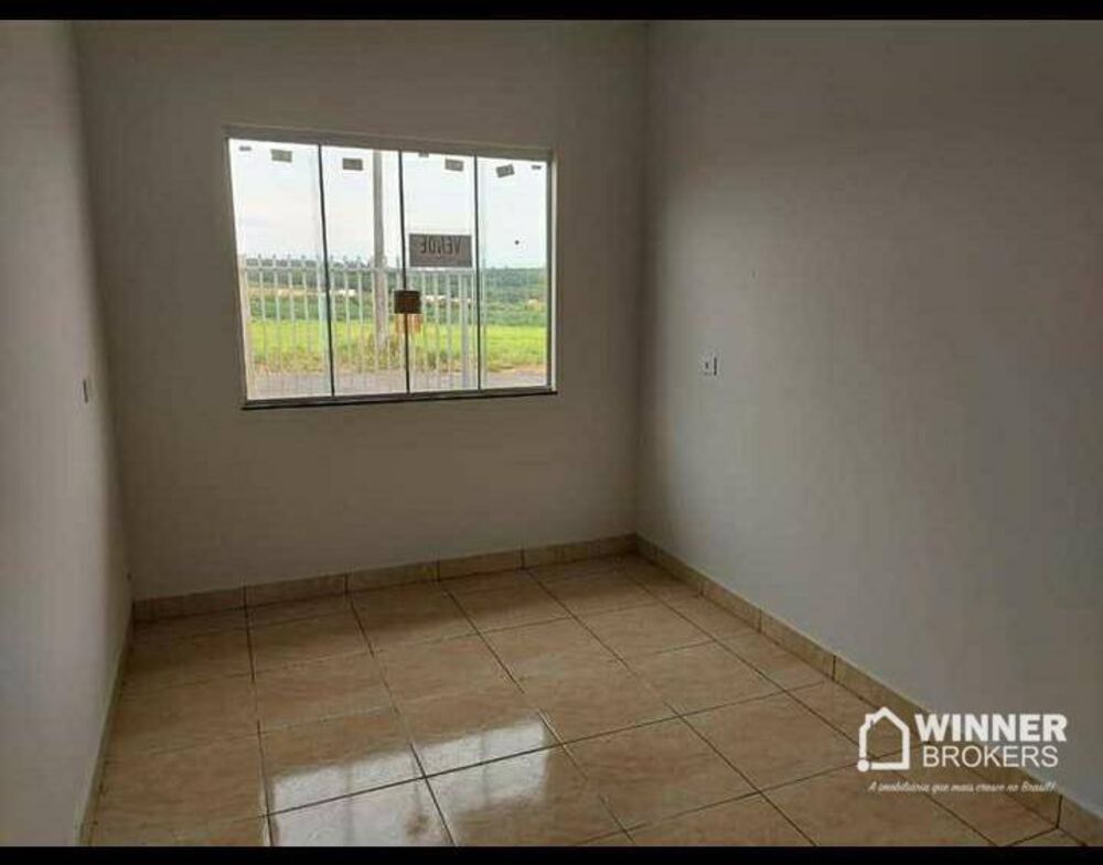 Casa à venda com 2 quartos, 74m² - Foto 4