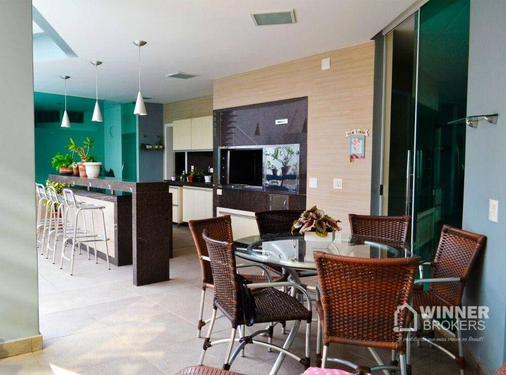 Sobrado à venda com 3 quartos, 649m² - Foto 2