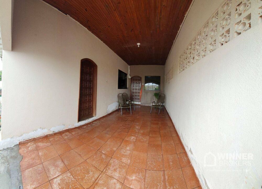Casa à venda com 3 quartos, 147m² - Foto 2