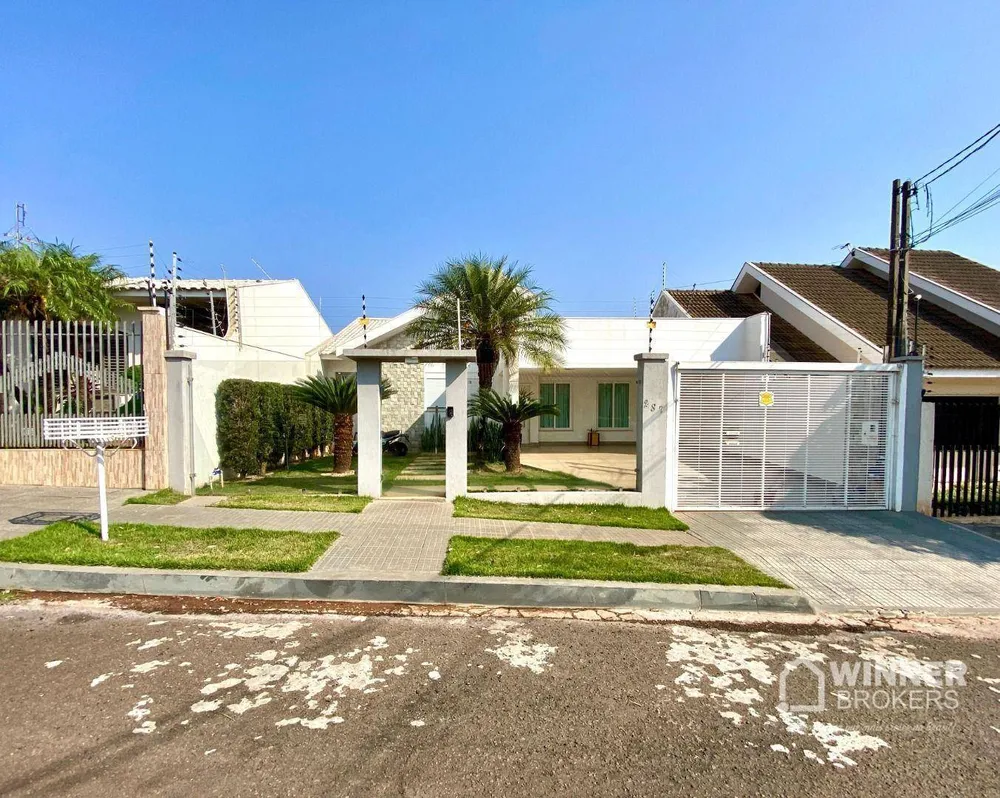 Casa, 3 quartos, 241 m² - Foto 1