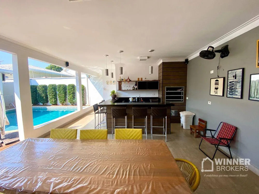 Casa, 3 quartos, 241 m² - Foto 9