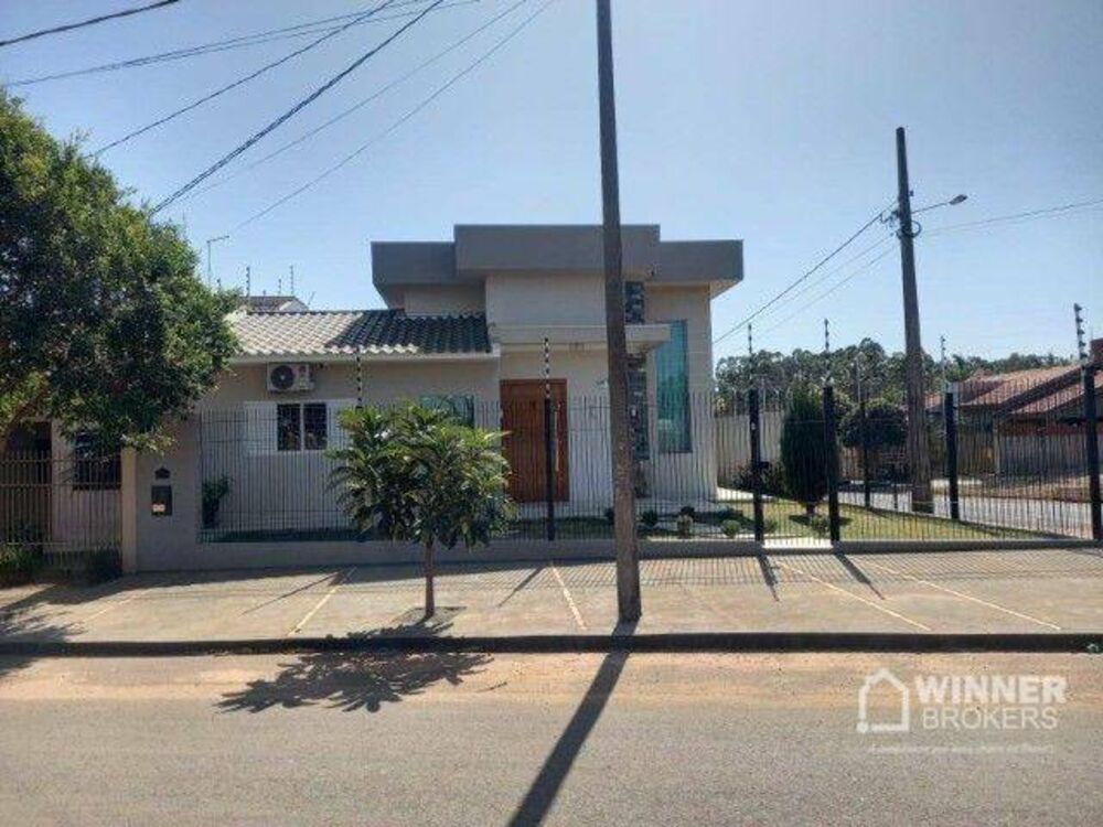 Casa à venda com 2 quartos, 146m² - Foto 1
