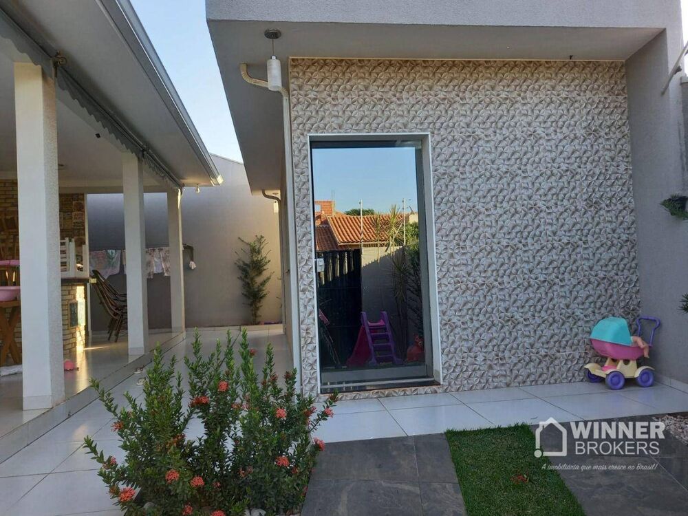 Casa à venda com 2 quartos, 146m² - Foto 4