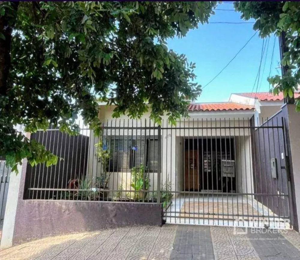 Casa à venda com 3 quartos, 120m² - Foto 1