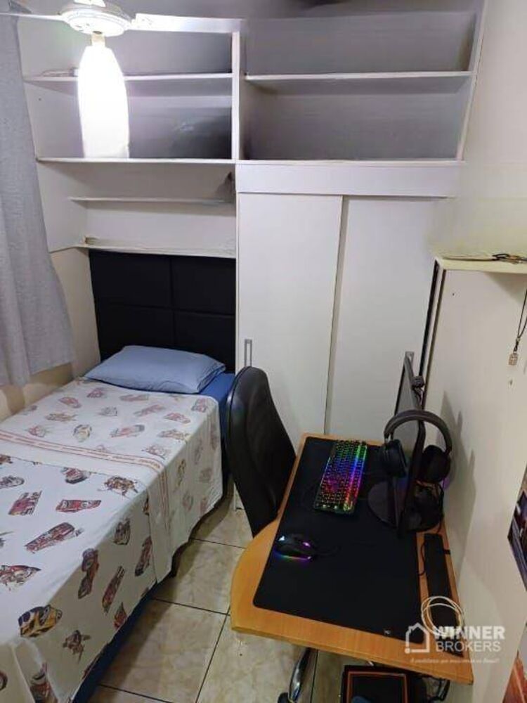 Casa à venda com 2 quartos, 80m² - Foto 4