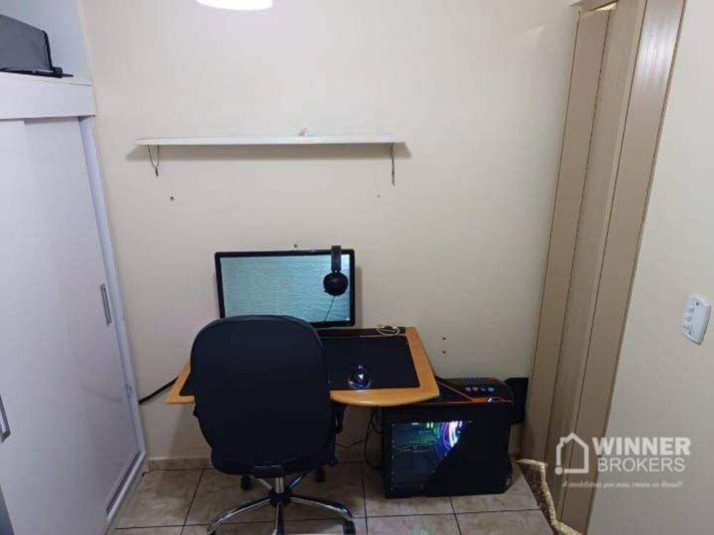 Casa à venda com 2 quartos, 80m² - Foto 5