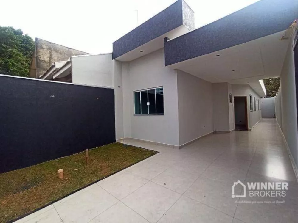 Casa à venda com 3 quartos, 98m² - Foto 1