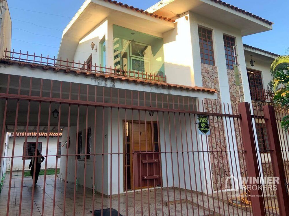 Sobrado, 3 quartos, 240 m² - Foto 2