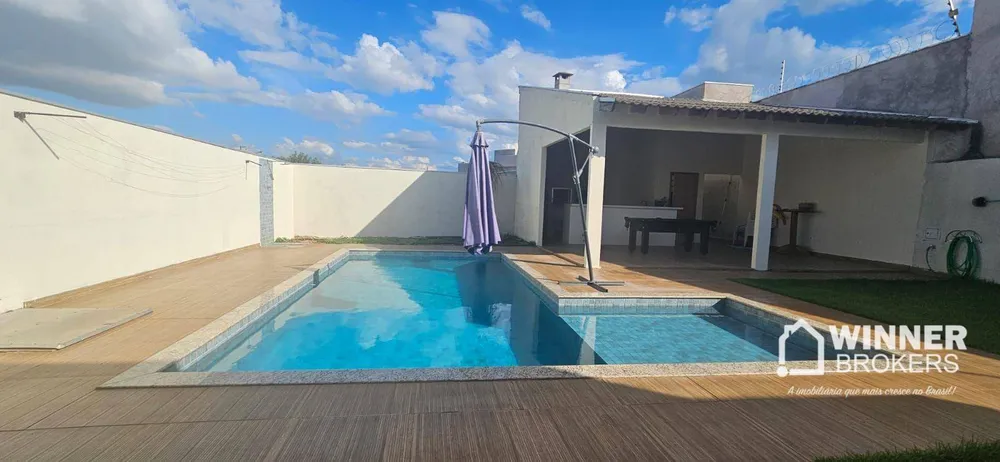 Casa, 4 quartos, 251 m² - Foto 1
