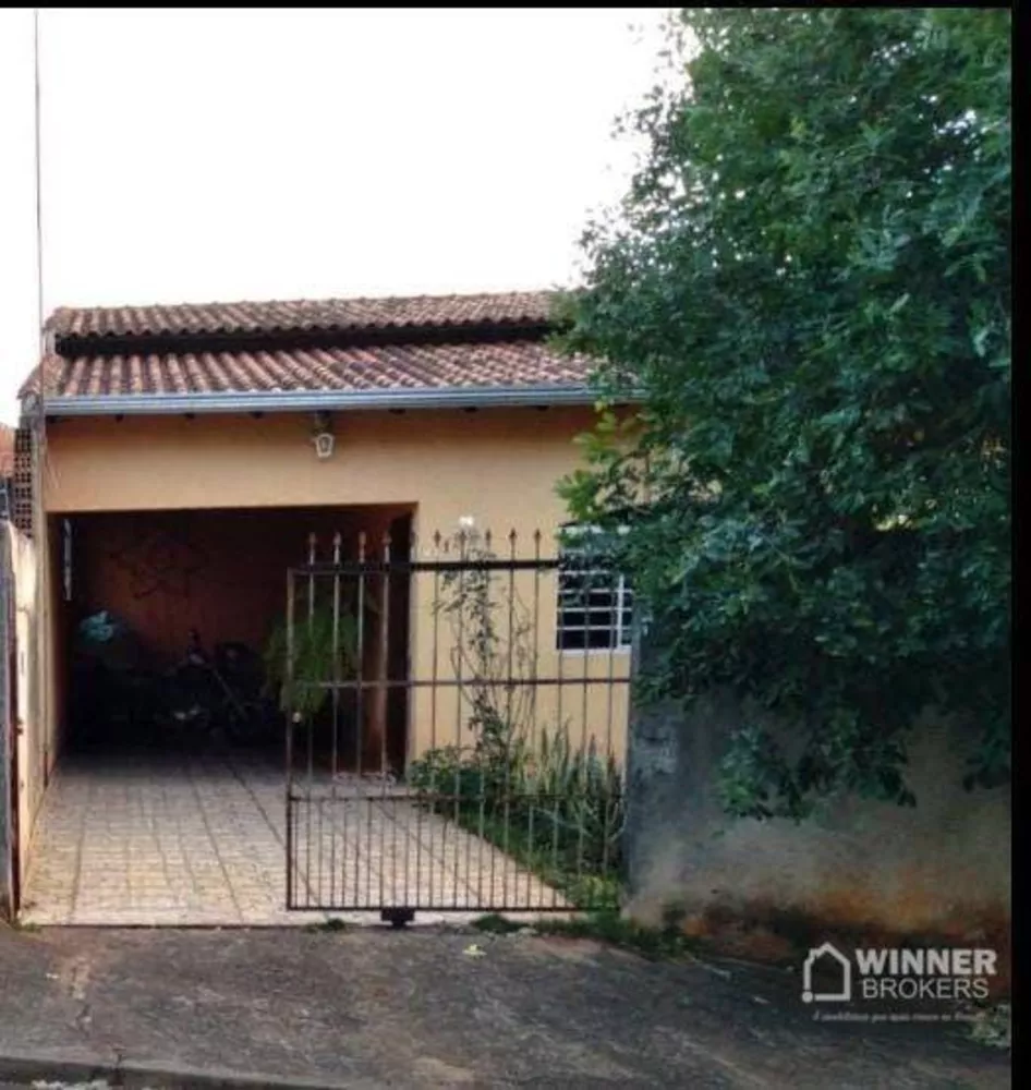 Casa à venda com 2 quartos, 8745m² - Foto 1